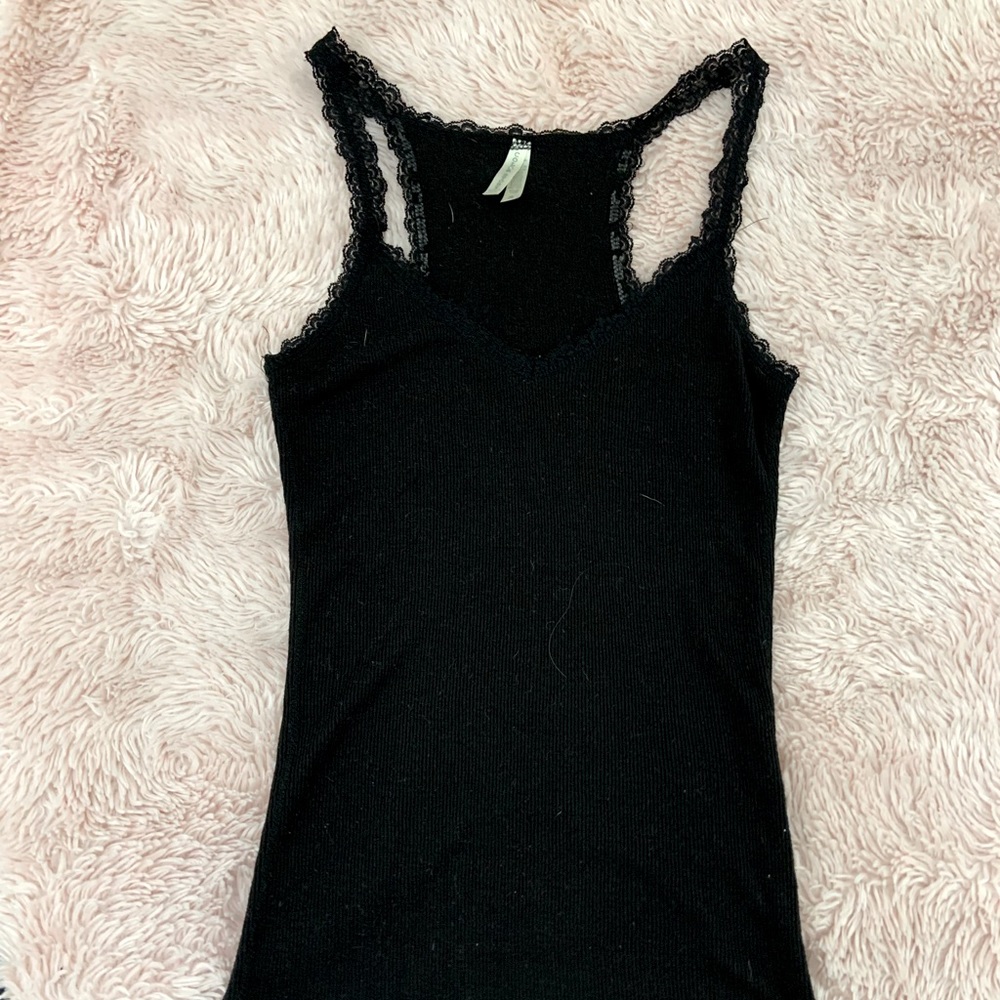 💎4/$20 Black racerback tank with lace💎